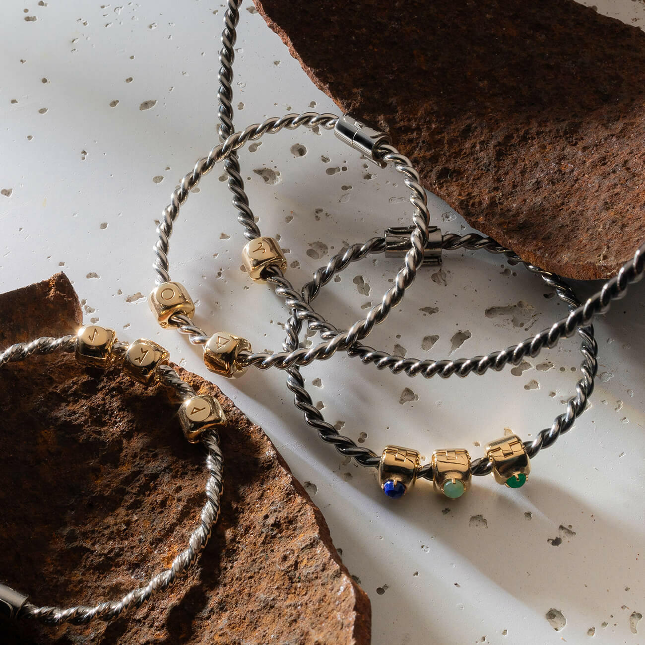 Miedziana bransoletka tensorowa w kolorze złotym - Zaginiony.