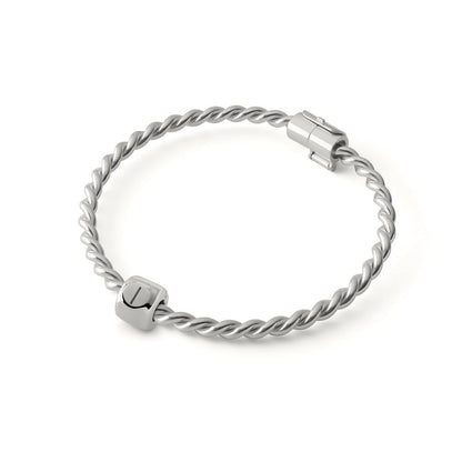 Charms z runą Isa (ᛁ) Srebrny – amulet wyciszenia i opanowania - Mosiądz