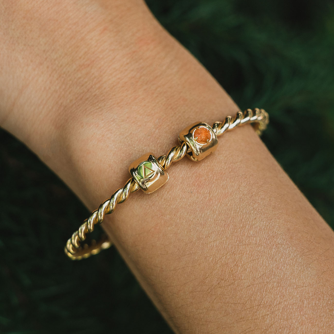 Charms – Element Feuer vergoldet – Messing