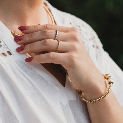 Kupferner Tensor-Ring in Goldfarbe – Schutzamulett