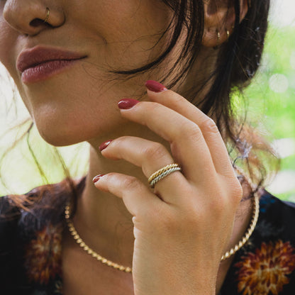 Kupferner Tensor-Ring in Goldfarbe – Schutzamulett